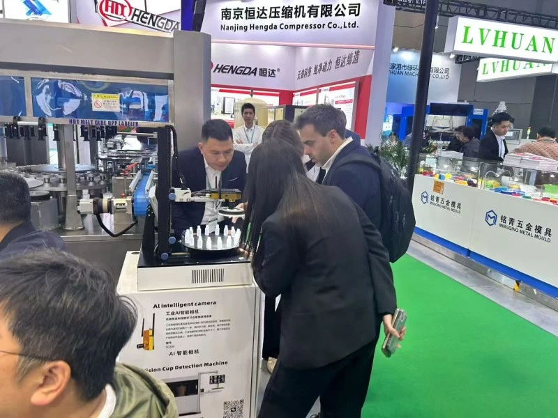 Empty Bottle Sleeve Labeling Machine