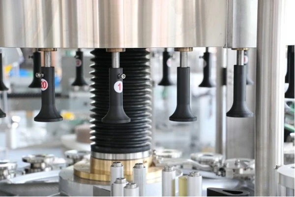 Rotary Self Adhesive Labeling Machine For Round Bottles