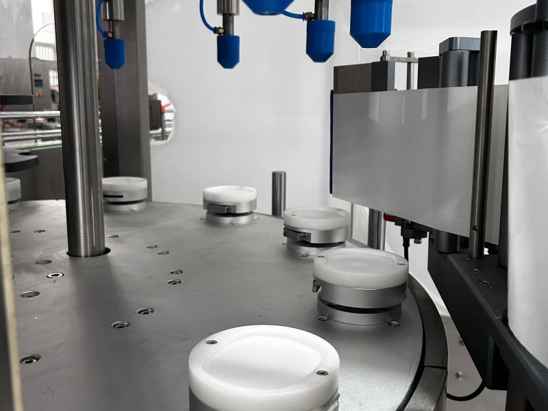 Mouthwash Flat Bottle Labeling Machine